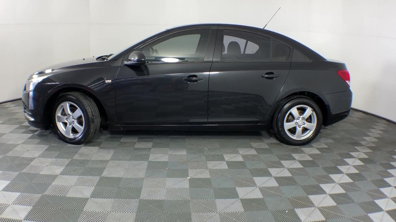 Rhodium Plated Men's Band Ring (6mm)  - US Size 10