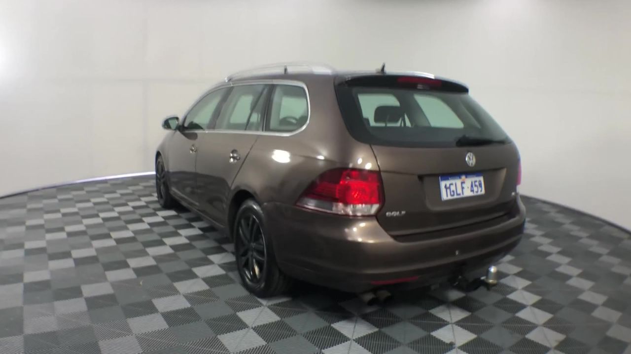 Designer Blue Green Love Heart Necklace & Earring Set in Silver