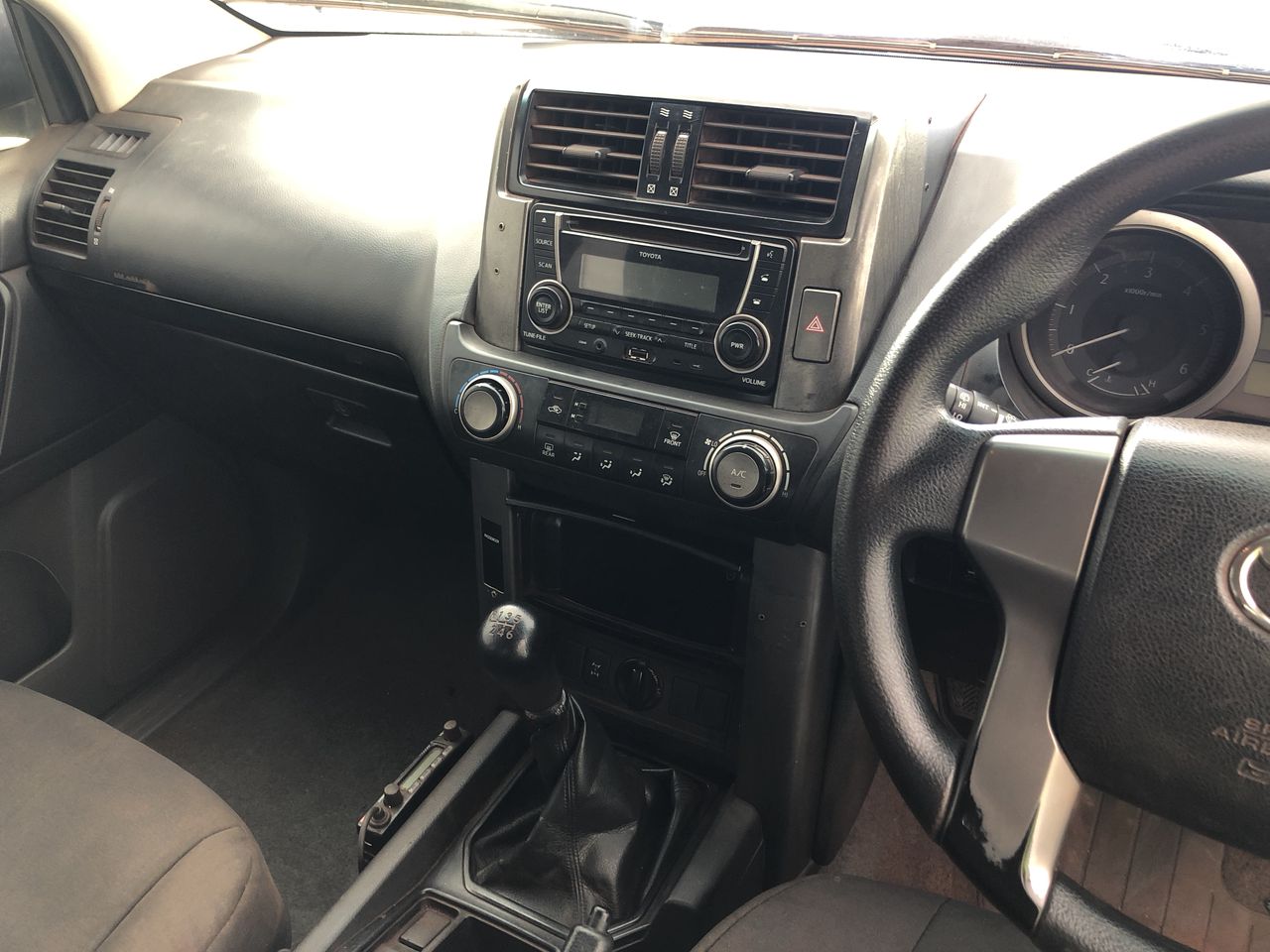 Chain Of Ponds Unchained Gruner Veltliner 2023 (12x 750 mL) SA