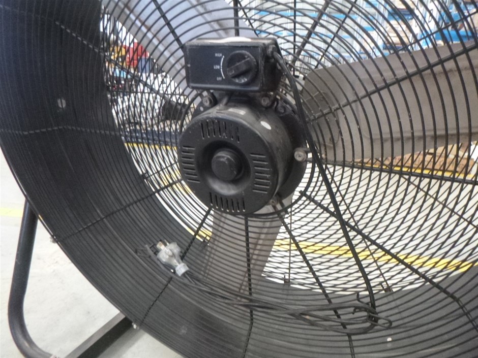 Elephant in the Room Chardonnay  (6x 750mL). (252626-1266)