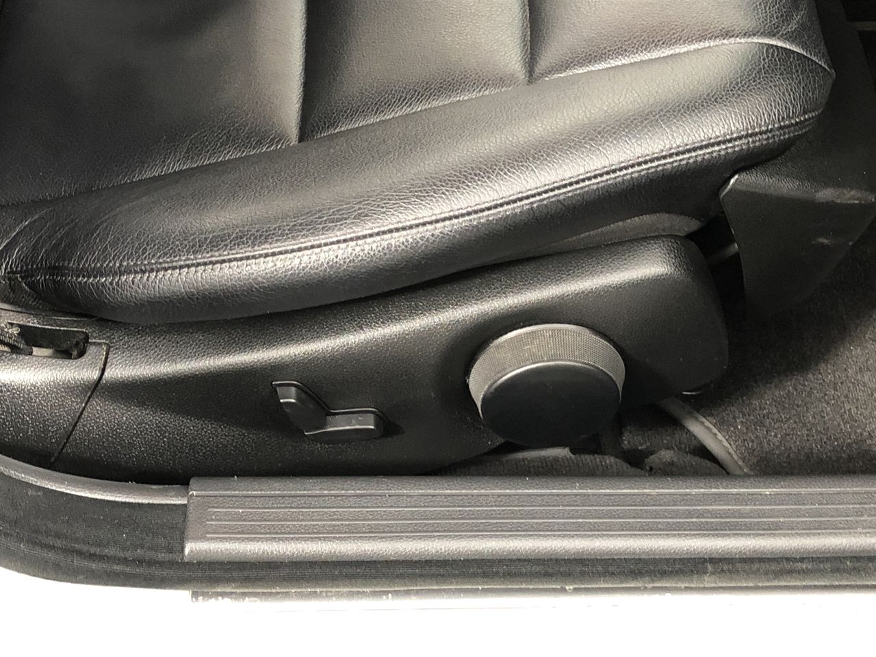 Wolf Blass Yellow Label Merlot (6x 750mL).