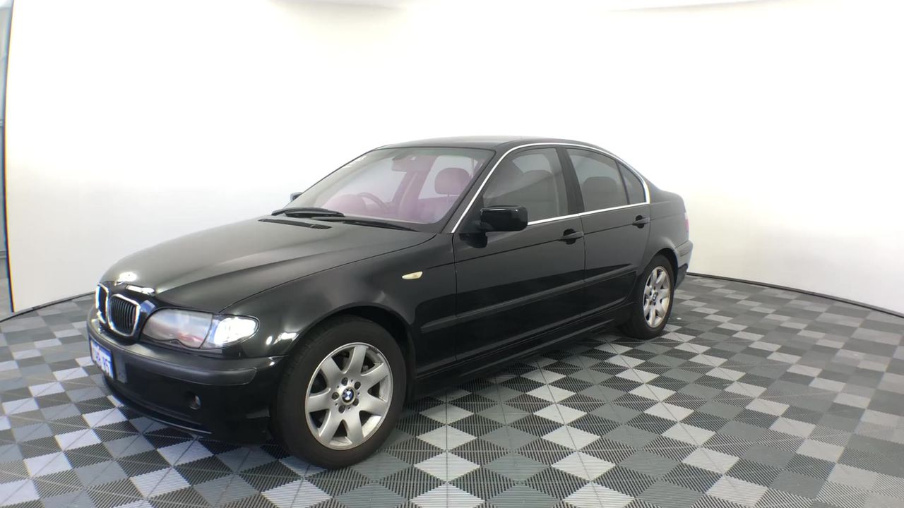 3.00ct 3 Stones Round Treated Black Dia. Ring 18K White Gold