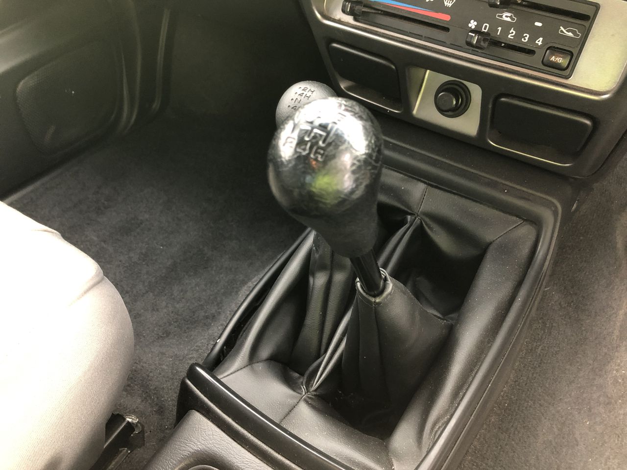 1/10 Oz 999.5 Silver Red Kangaroo & Joey 2025 Australian Bullion Merchants