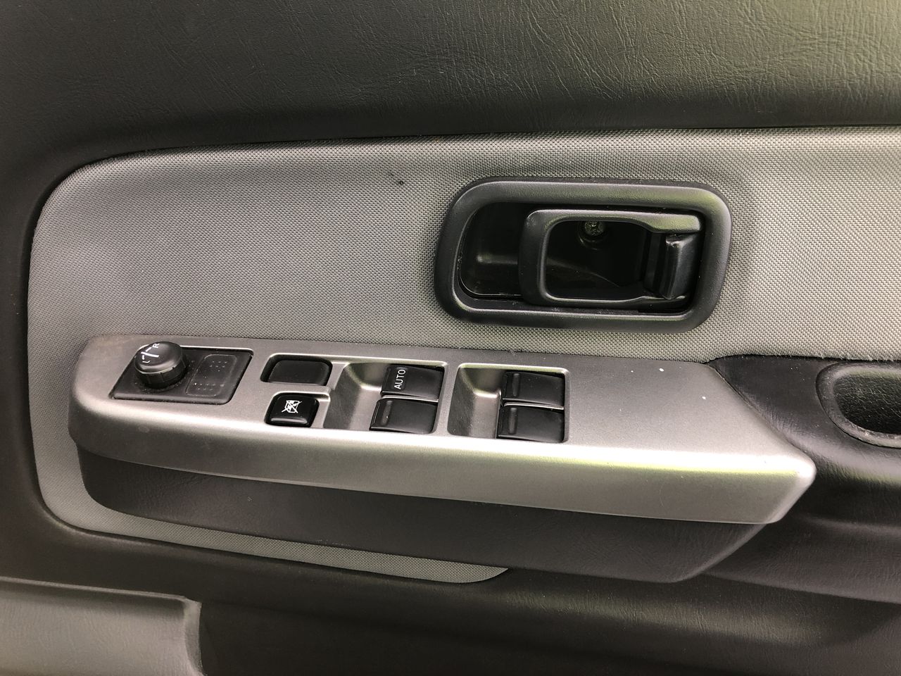 2014 Set of 8 x 5 g Certified "Aust Animal Series" Finished 999 24 k Gold