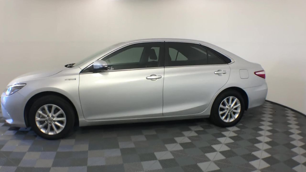 1966 AUSTRALIA FIRST & LAST QUEEN ELIZABETH SILVER ROUND FIFTY CENTS