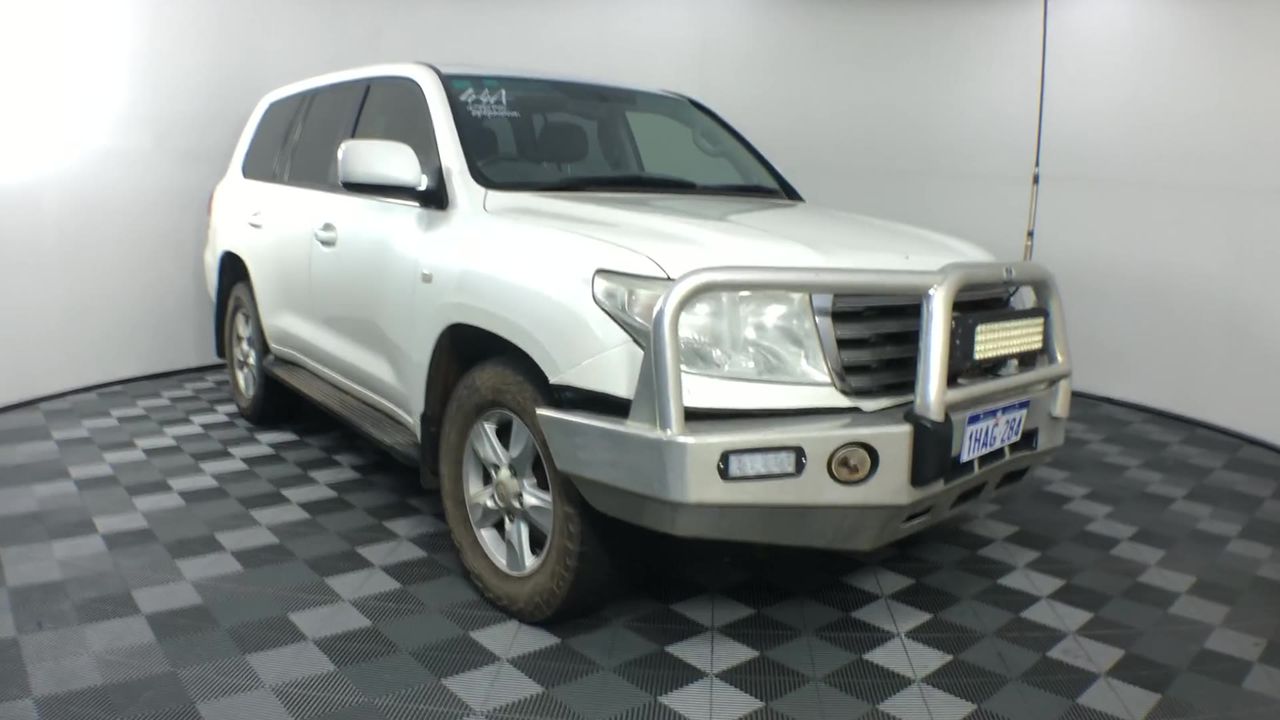 0.06 carat 4 natural white round diamond