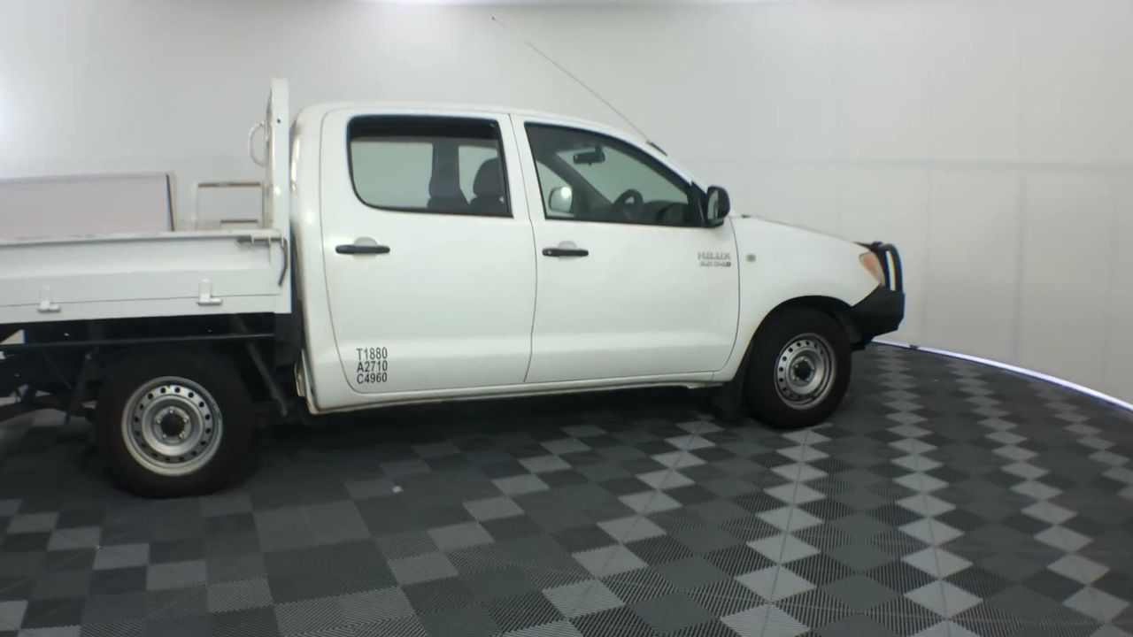 18K White Gold-Filled Cuban Link Ring with Simulated Diamonds - Size 10