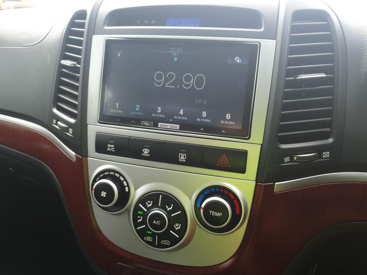 DeWALT 18V 5.0Ah XR Li-Ion Cordless Slide Battery.