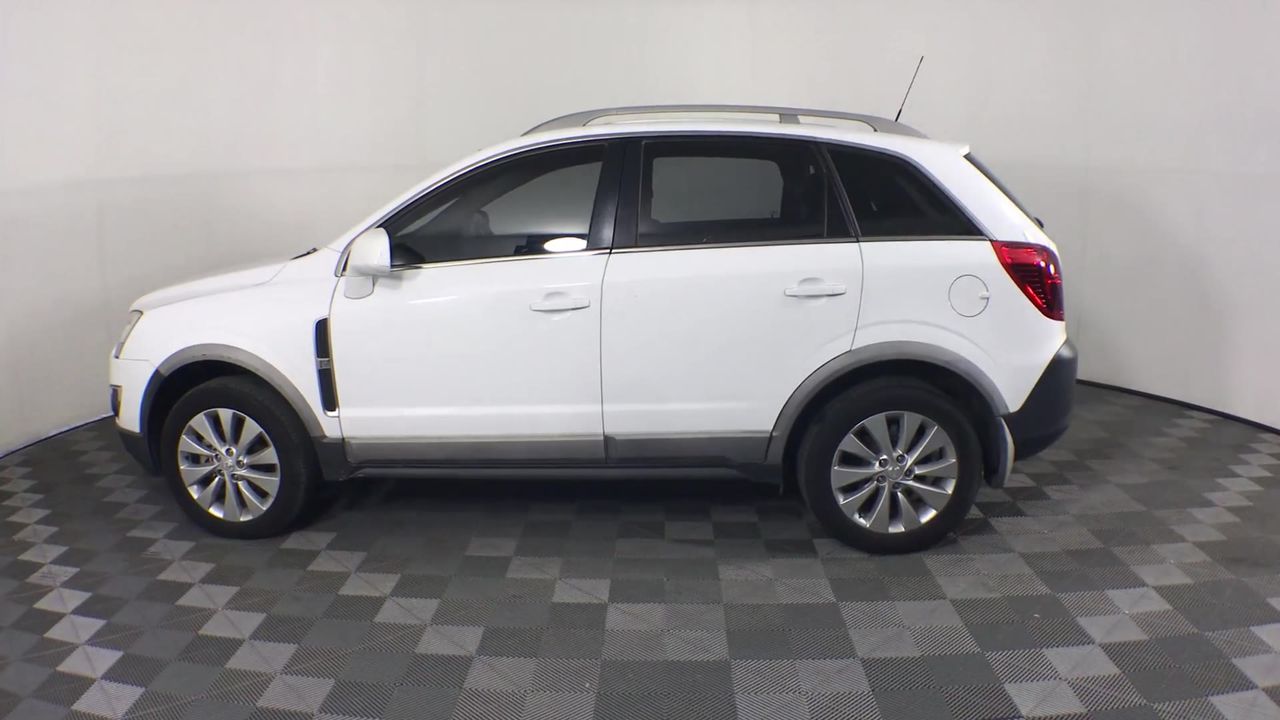 SLING IT Minstrel Medieval Sausage Slinging Game.