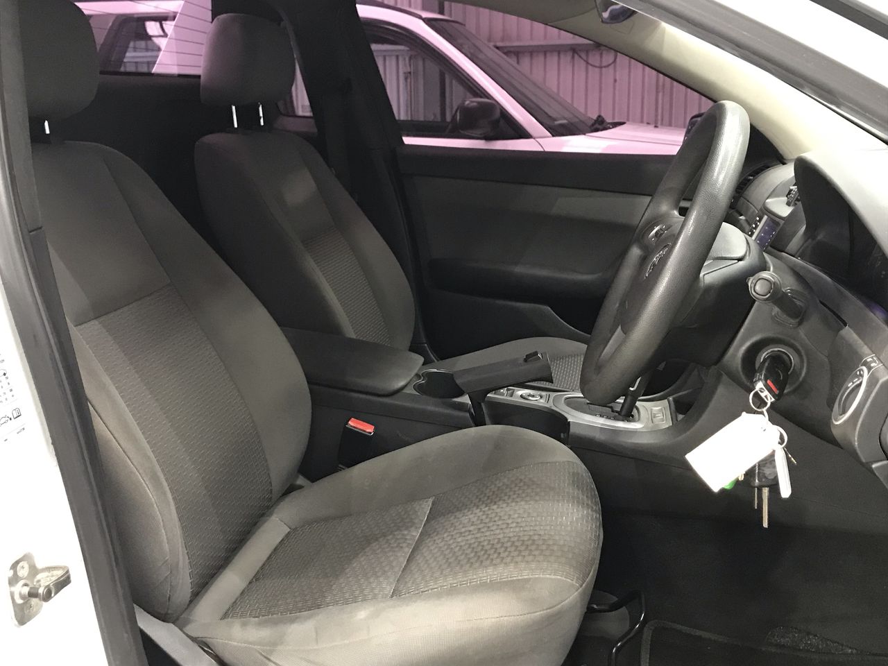 RUSSELL HOBBS Brooklyn Kettle, Model RHK92COP. NB: minor use, no box