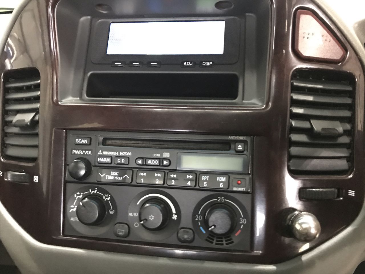 Roberts Estate Shiraz 2023 (12x 750mL) SEA