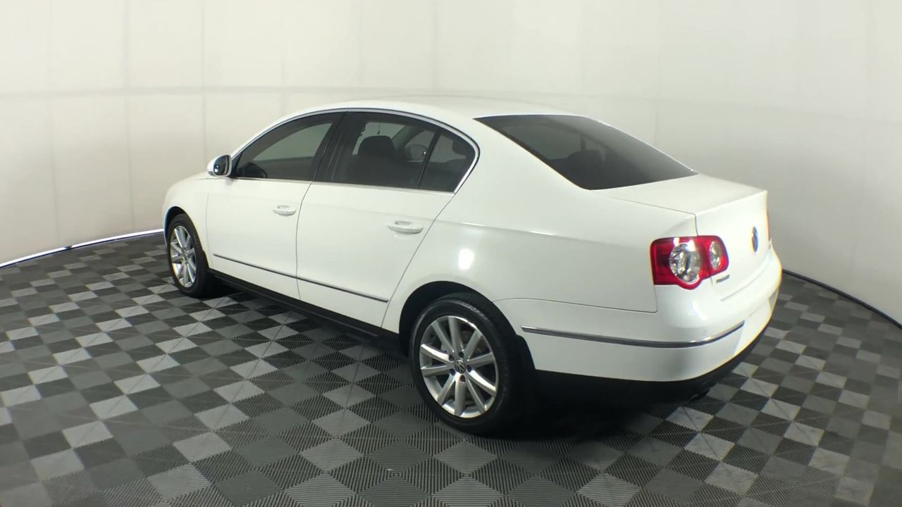 Brokenwood Cricket Pitch Red Cab Blend (6x 750mL).