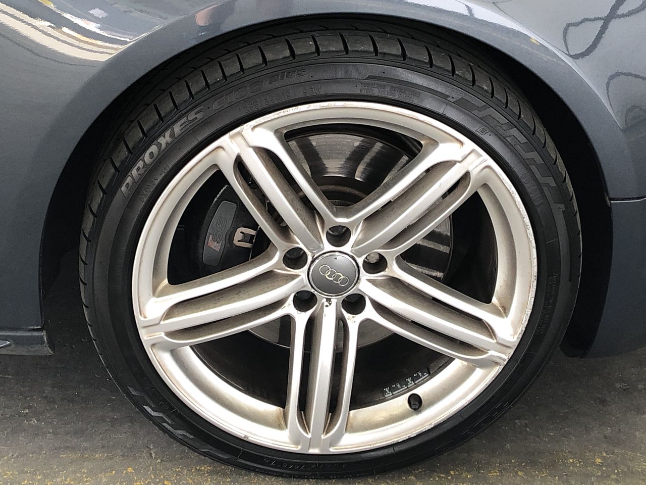 Epson EB-585W 3LCD Projectors (Lot of 2)