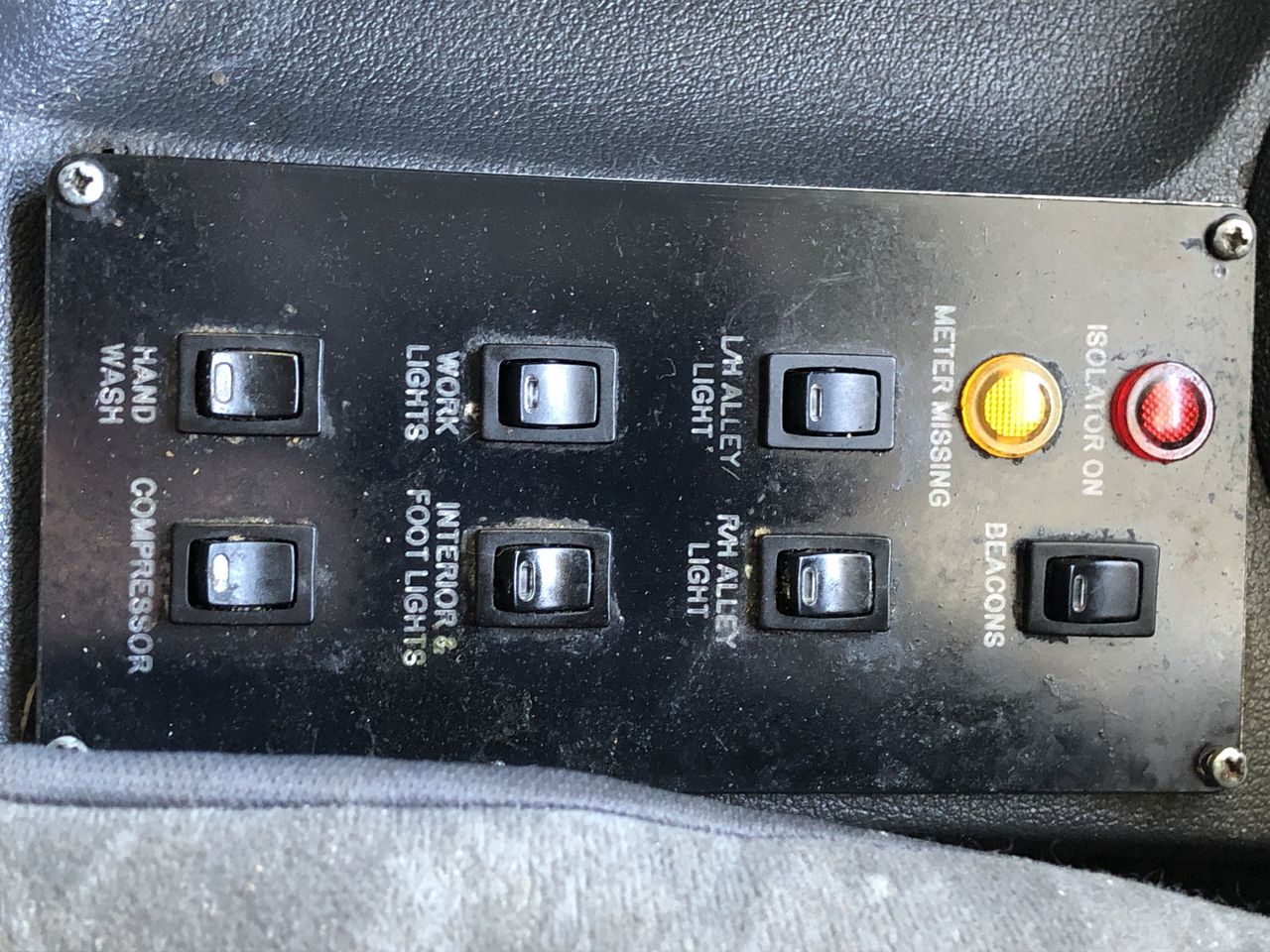 1966 AUSTRALIA FIRST & LAST QUEEN ELIZABETH SILVER ROUND FIFTY CENTS