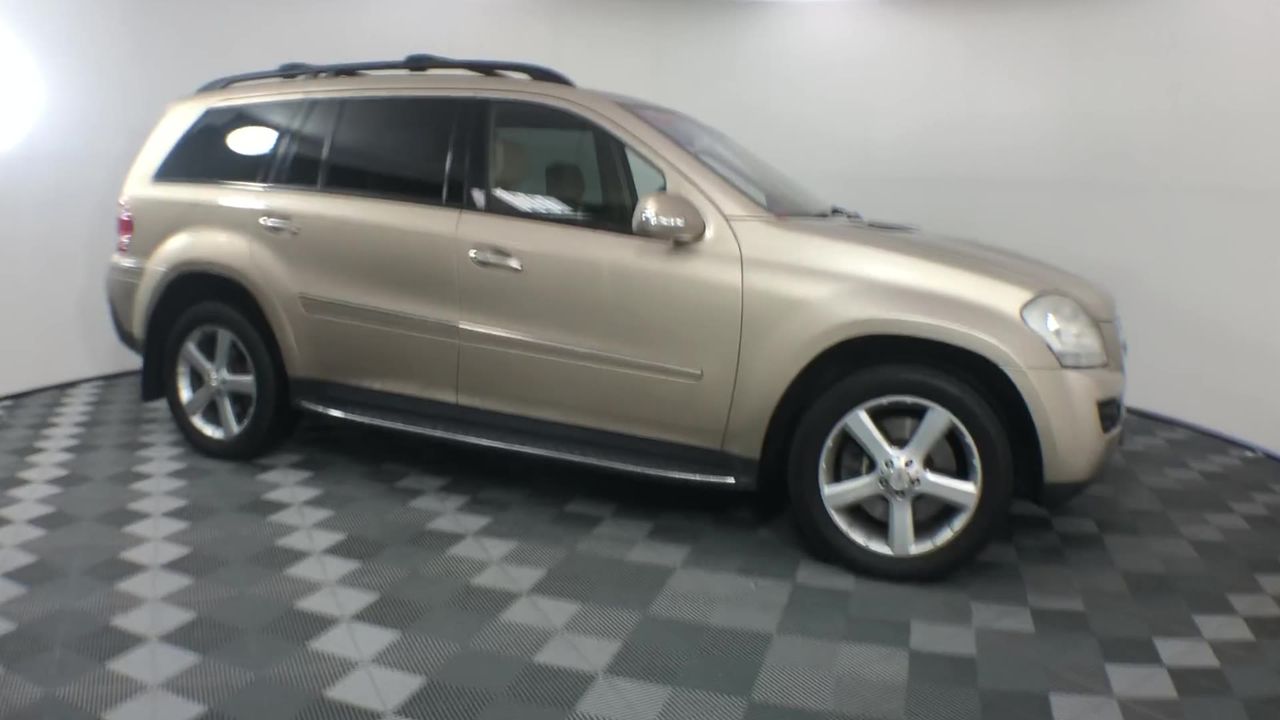 0.12 carat white round 4 diamond