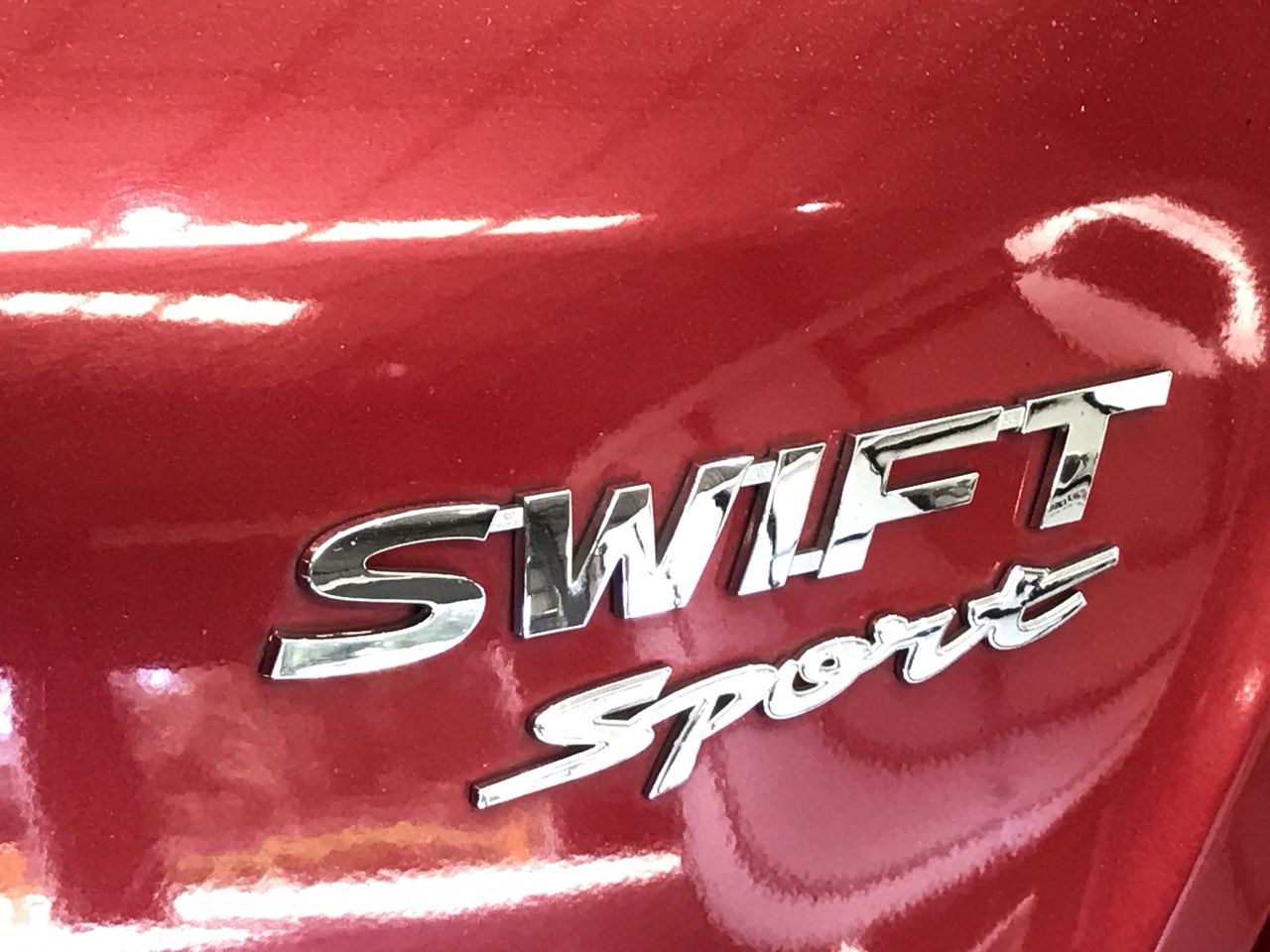 Jules Roy Chardonnay 2023 (6x 750mL), France.