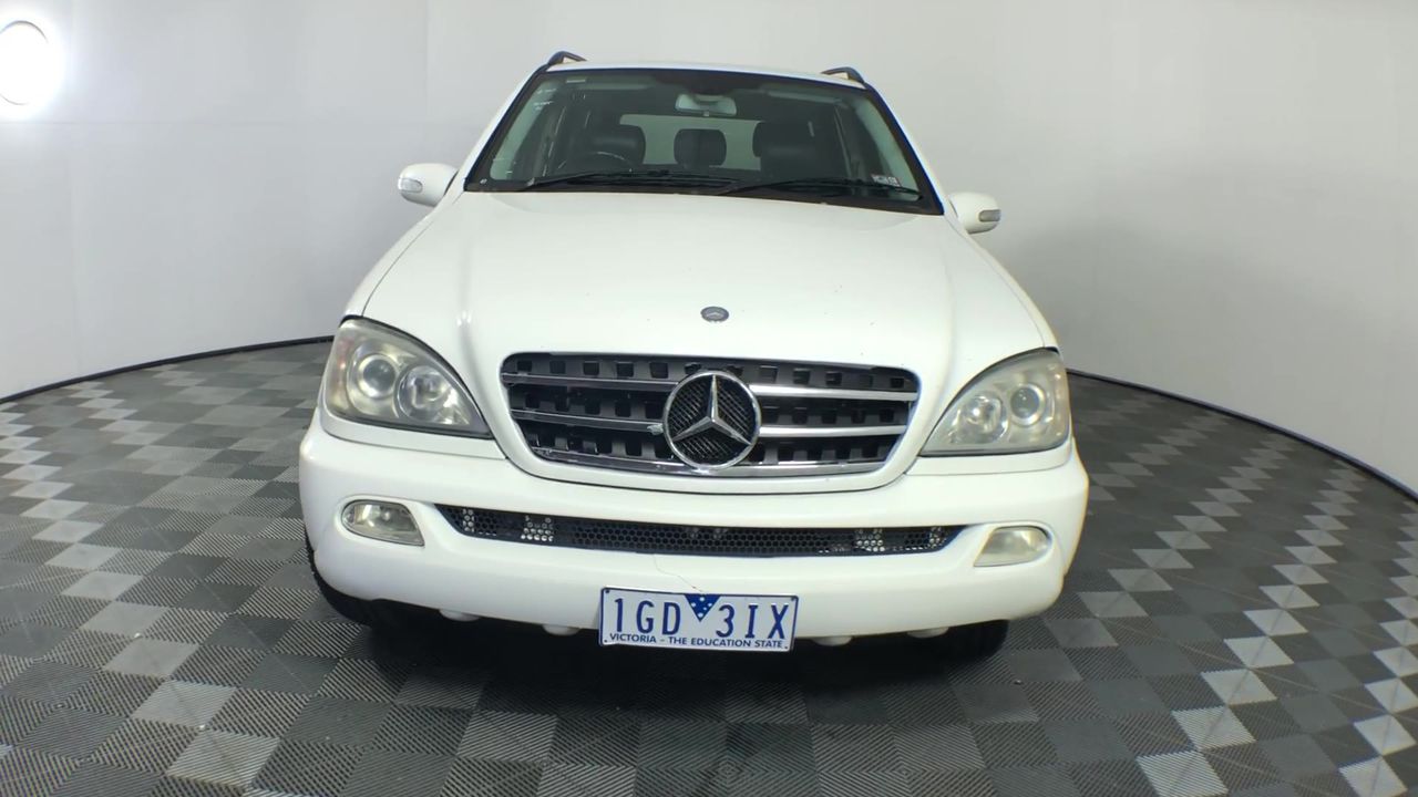 LEGO DISNEY Maleficent's and Cruella De Vil's Dresses Building Set, Creativ