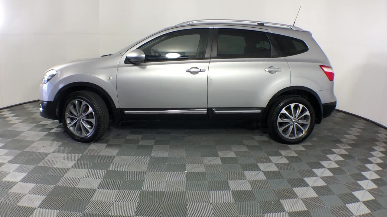 Bromic CT0080G4WC Curved Glass Countertop Beverage Fridge, 80 Litres