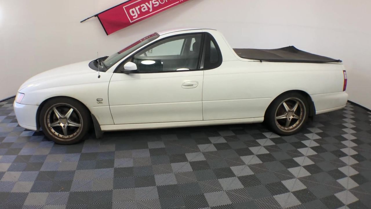 Solid 925 Sterling Silver & Gold Plated Chakra Bracelet - Root Chakra