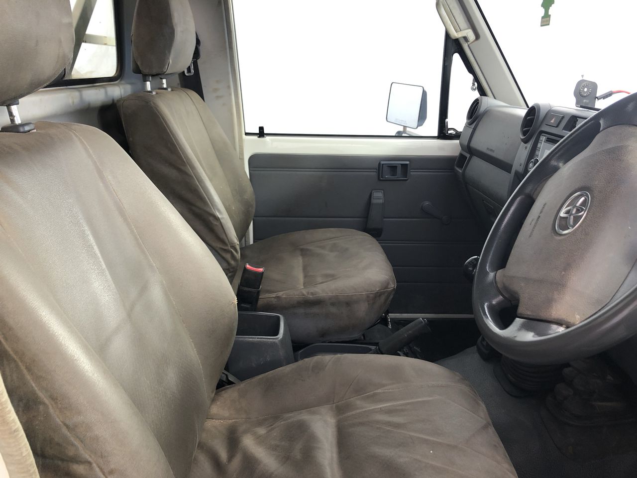 Designer Stainless Steel Eternity Circle Necklace in Silver