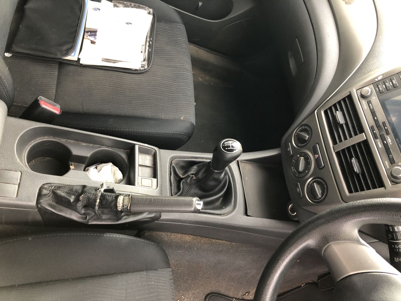 Premium Wood Fired Pizza Oven - Silver Circle & Black Brick