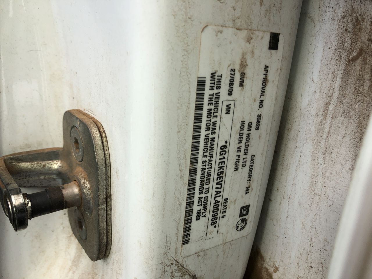 Helen & Joey Estate Cleanskin Cabernet Merlot 2019 (6x 750mL) VIC