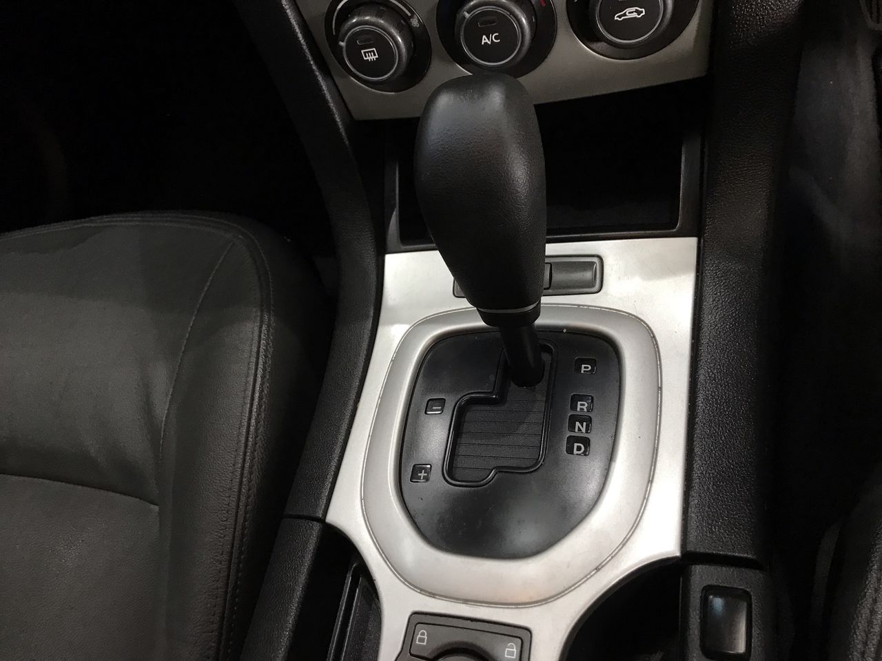 Vial full of Gold Leaf/Flake