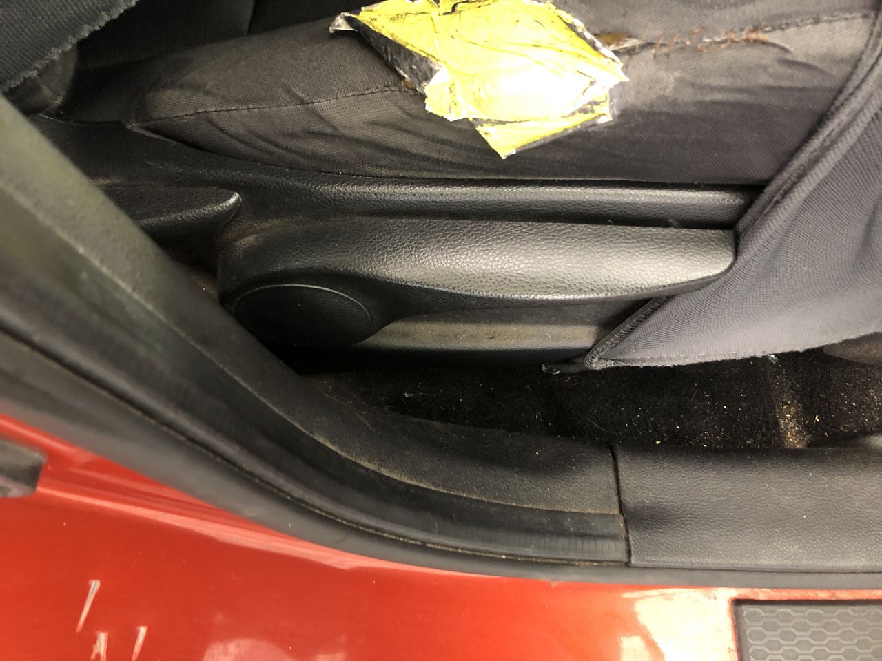 Global Trade Unit 1g (Approx) 999 Silver Coin with Certificate, Invest