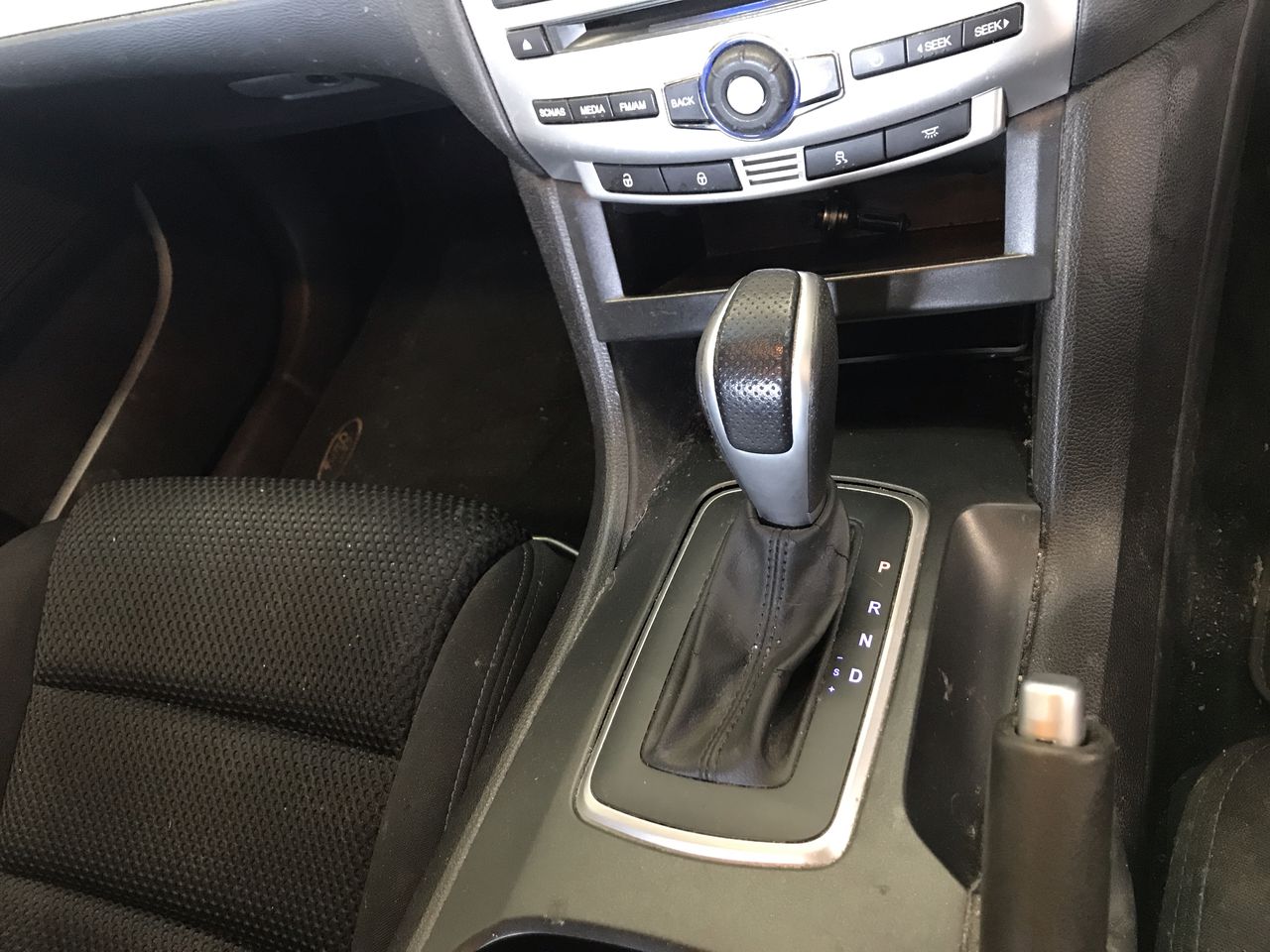 Bradman 5 Dollar Bi Metal Coin on Card of Issue 1996 Issued by RAM