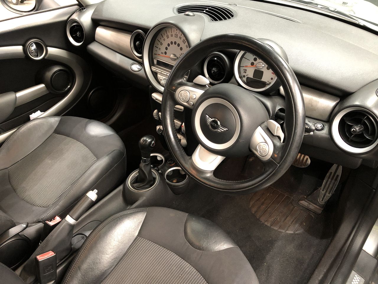 New "Ned Kelly #1" 1/10th oz HGE 999 Gold Australiana Coin In Wood Display