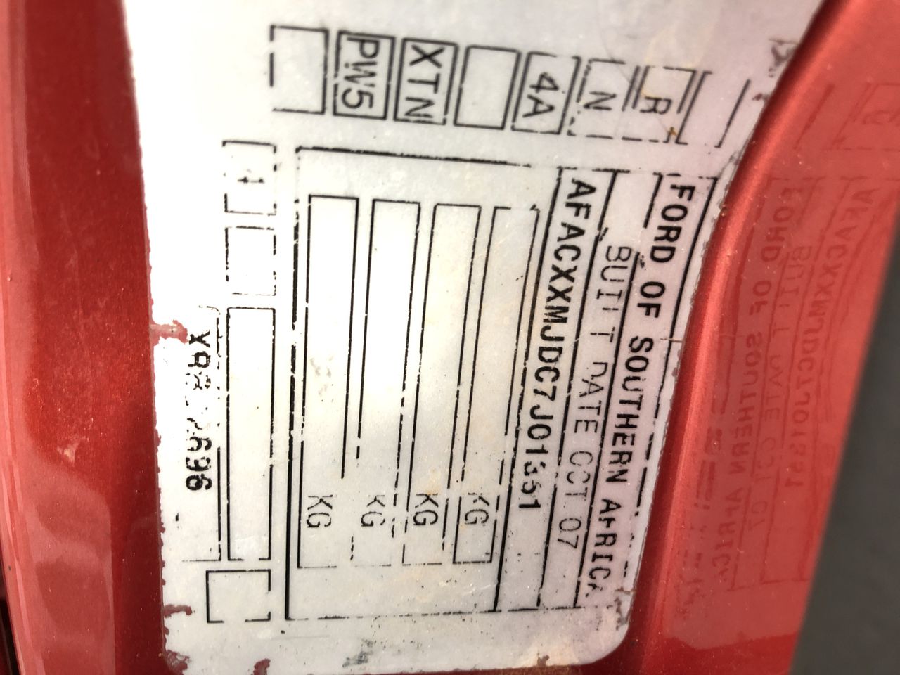 0.08 Carat White 4 round diamonds