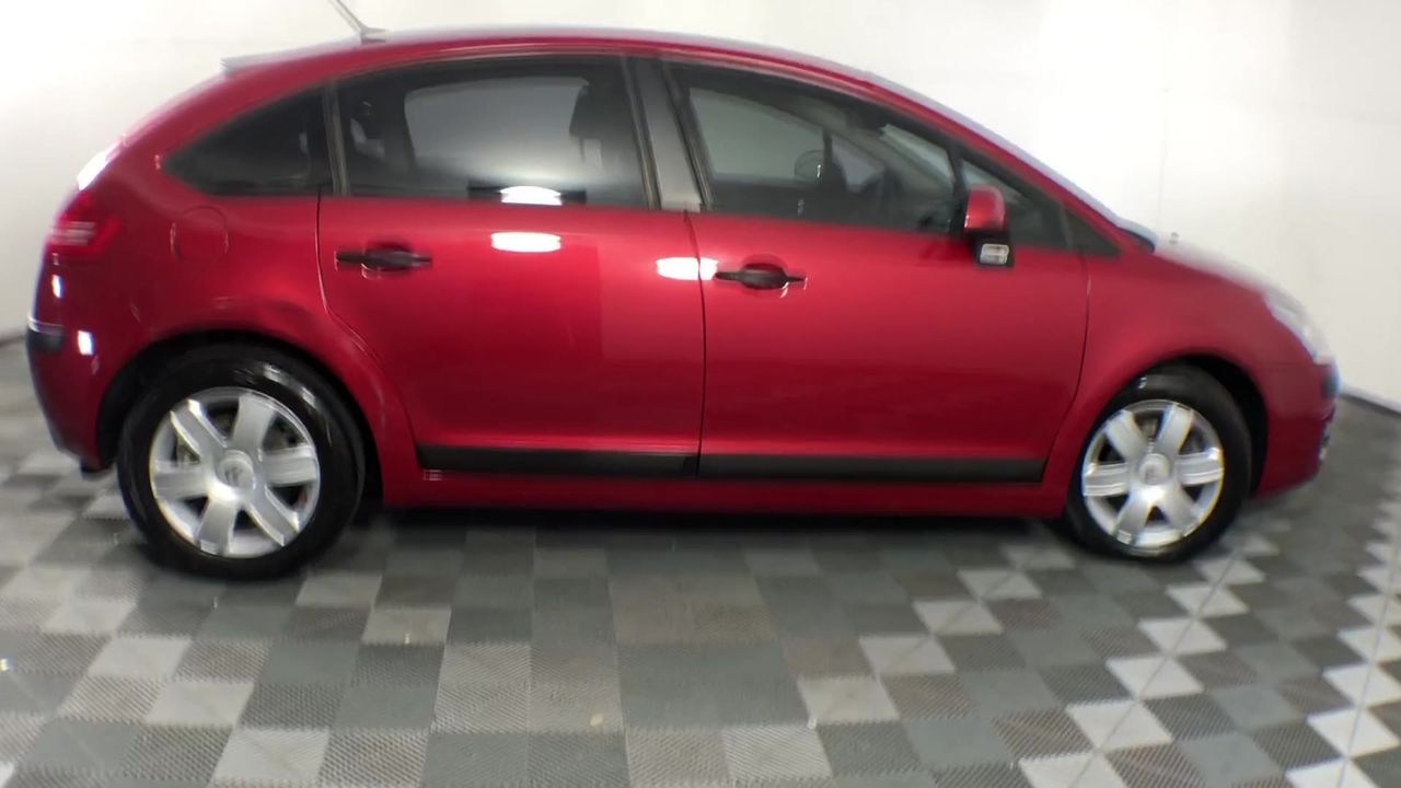 complete set of 8 Rare 2014 5 gram Certified Animal Series
T