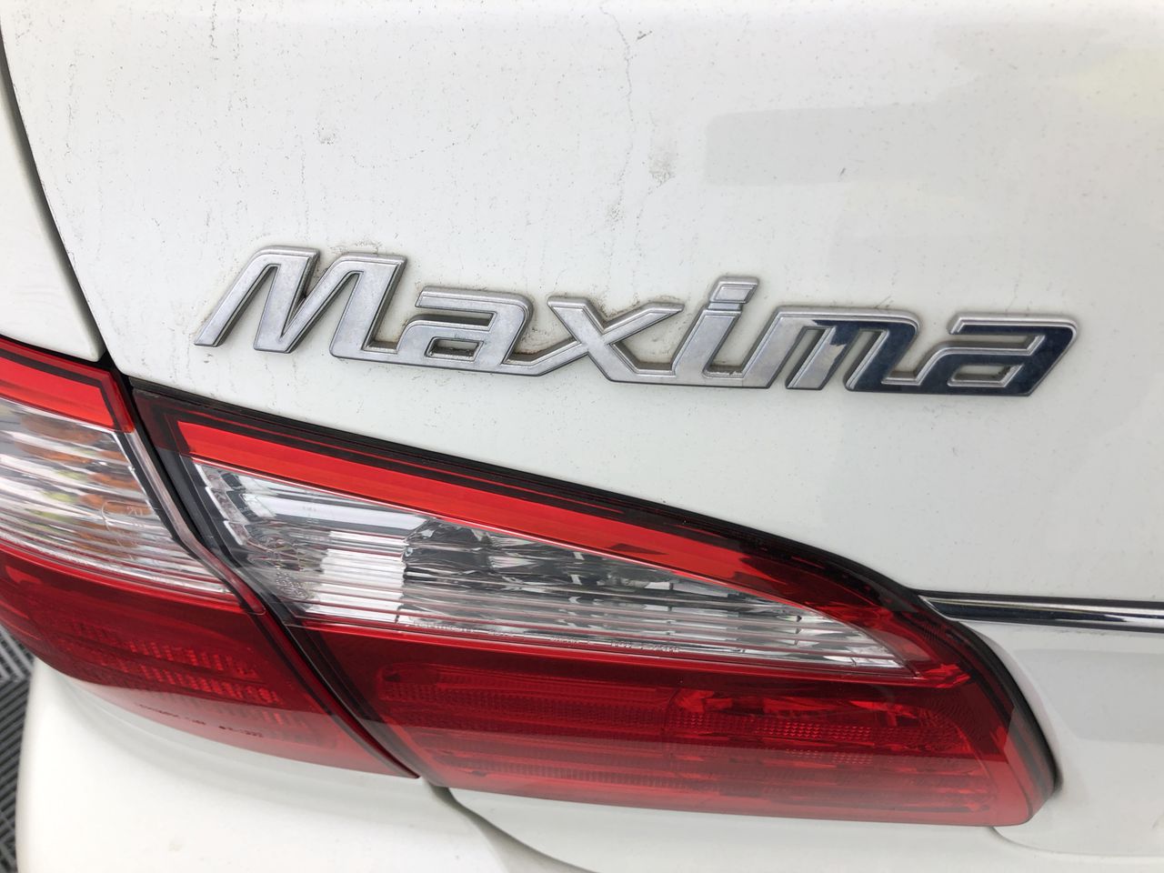 NINJA CREAMi Deluxe 11-In-1 Ice Cream Maker & Frozen Dessert Maker with 3 T