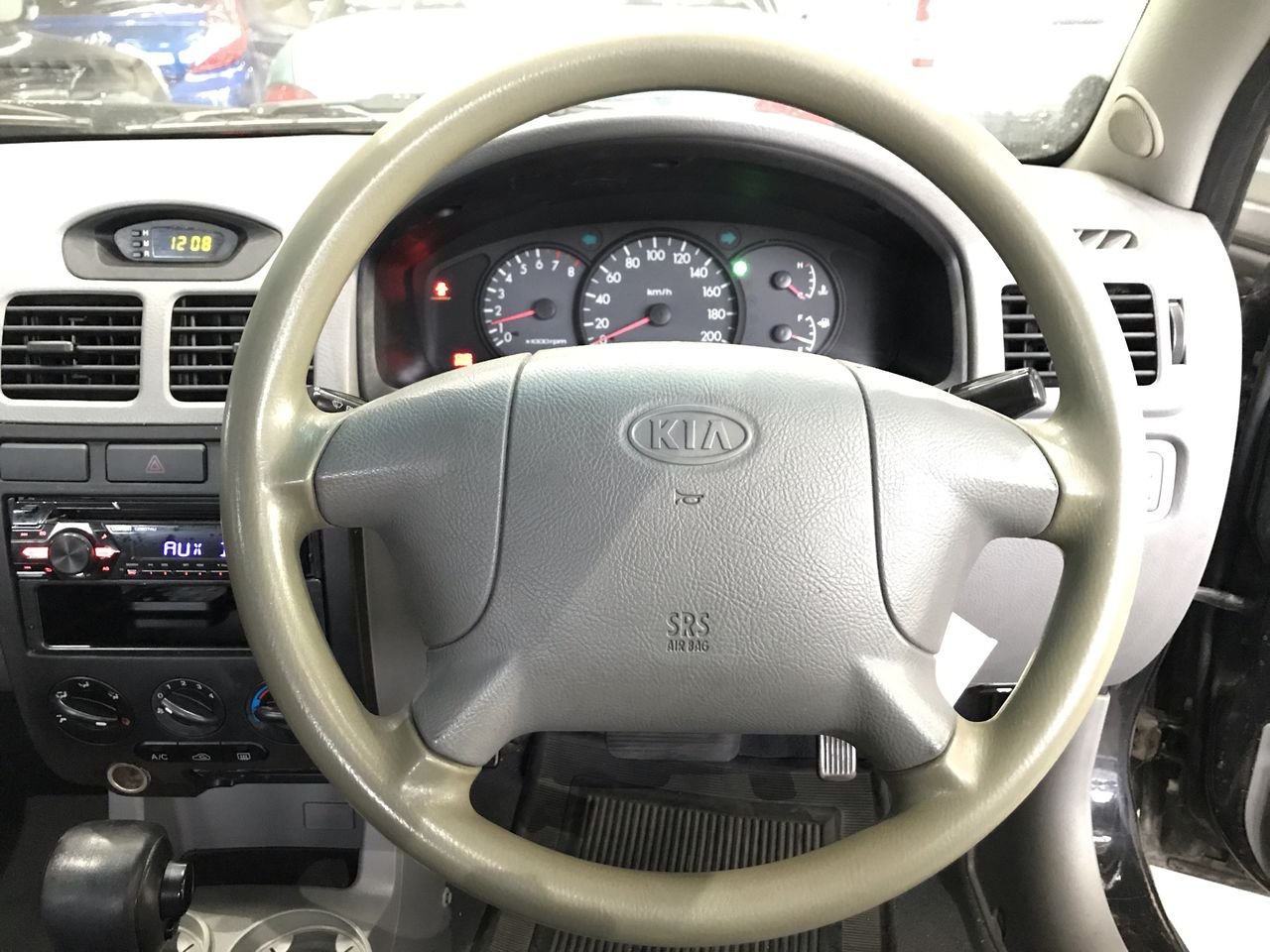 <p>2003 Isuzu  FRR 525 Long 4 x 2 Refrigerated Body Truck</p>