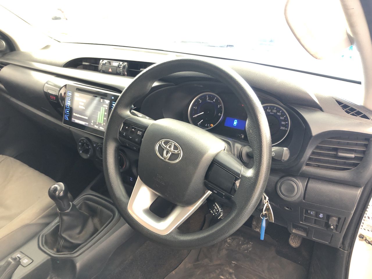 CALVIN KLEIN Men's Infinite Flex Slim Pant, Size 32x30, Cream-Grey (D2N), 4