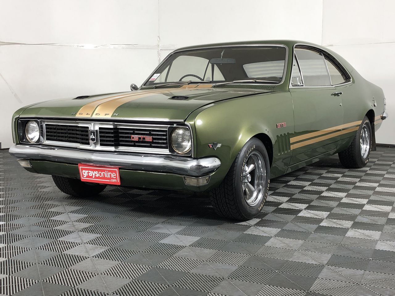 0.20 Carat Blue diamond various HPHT