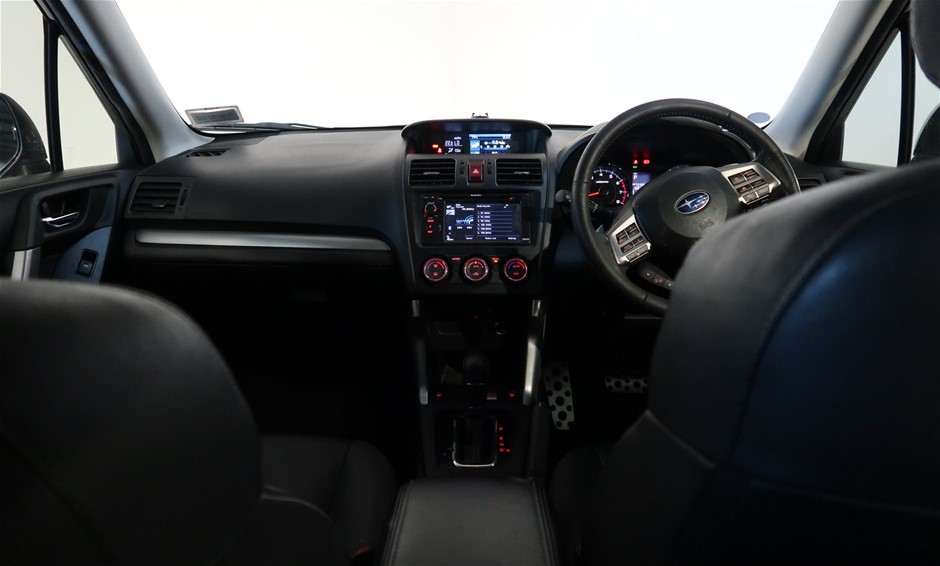 1966 Australian Round Silver 50 Cent Coin Capsule - 80% Silver