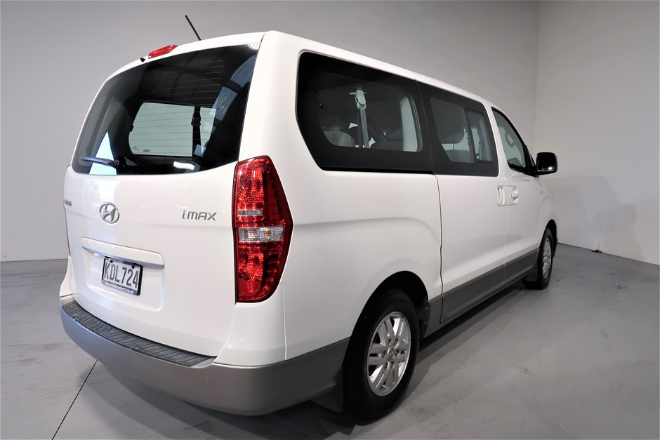 Silver-Filled Cuban Chain Necklace, 8MM Wide - 60.9cm