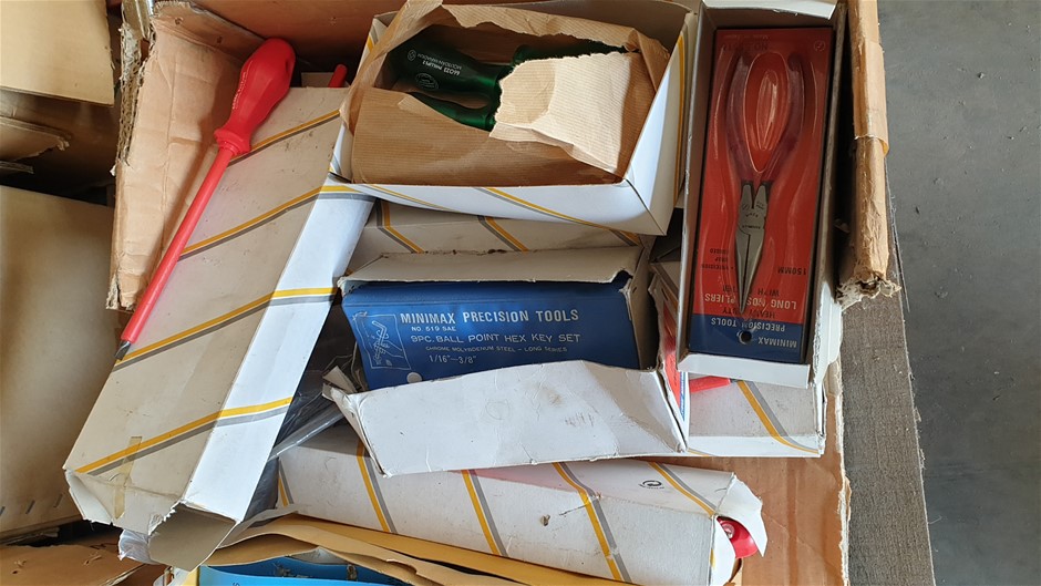 1966 Australia silver 50 cents in box UNC x 2 & 1 Gram Germania Silver bar