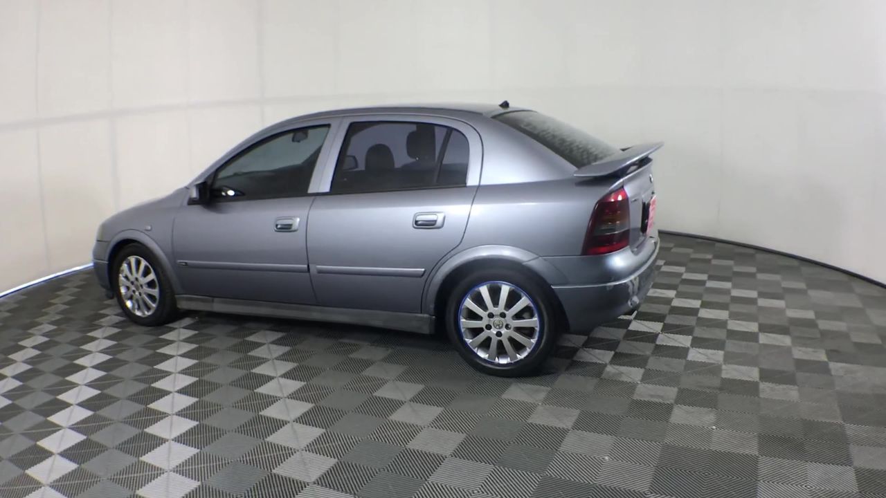 Duchesse De Paris Brut Blanc De Blancs NV (6x 750mL), France.