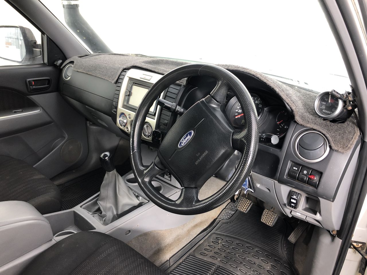 Duchesse De Paris Rosé Brut NV (6x 750mL), France.