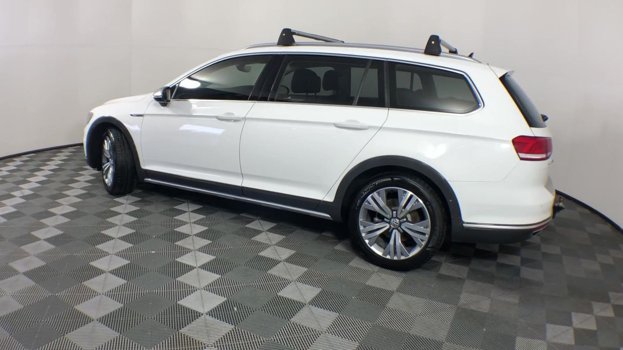 ECOVACS Deebot N20 Pro Plus Robot Vaccum and Mop Cleaner, White. NB: Minor