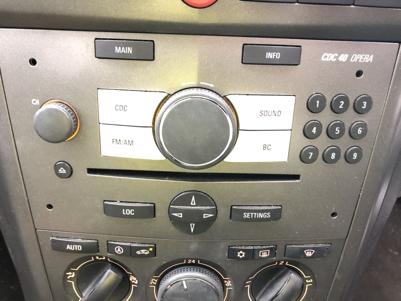 ZINUS Kai Bamboo and Metal Platform Bed Frame with Headboard/No Box Spring