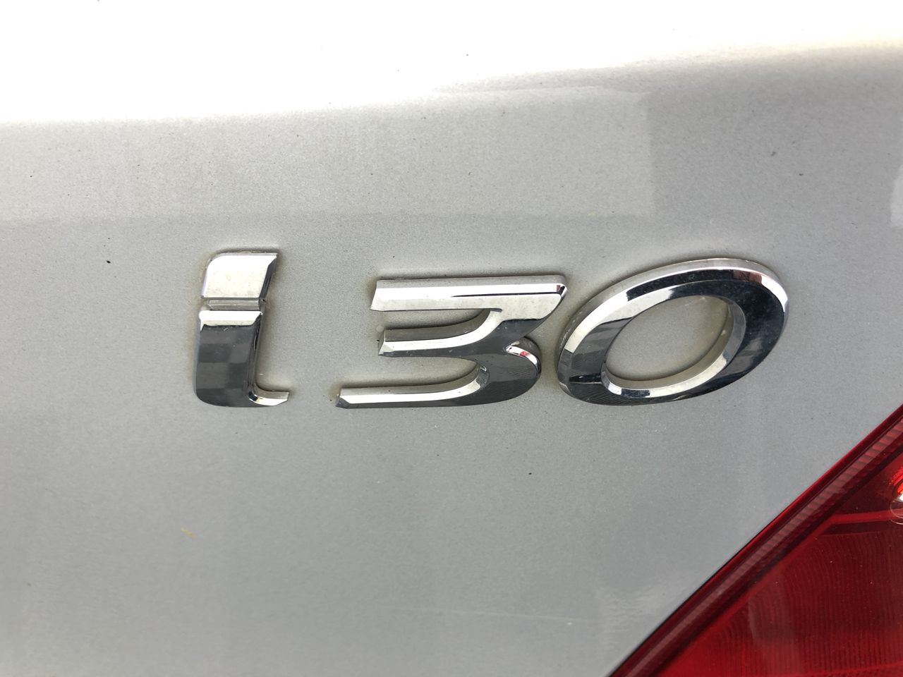 SIGNATURE 6pc Stoneware Bowls. NB: Damaged packaging & 1 x bowl missing.