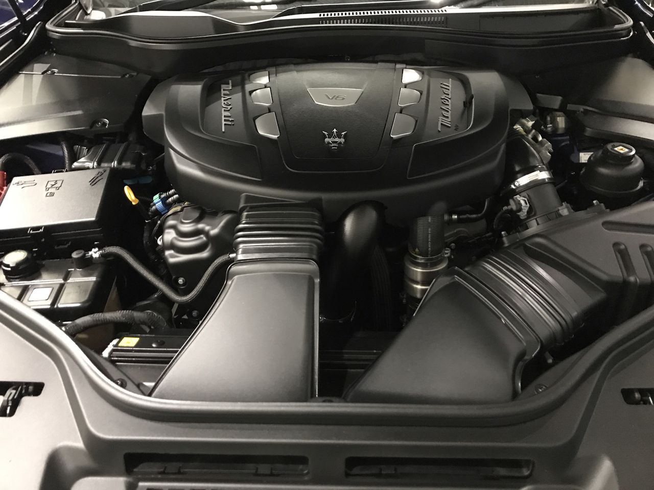 ``NED KELLY`` Set Of 3 x 1oz Ingots & Display Box Finished in 999 Antique