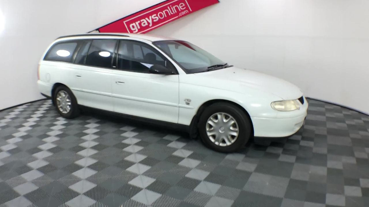 0.20 TCW yellow round various diamonds