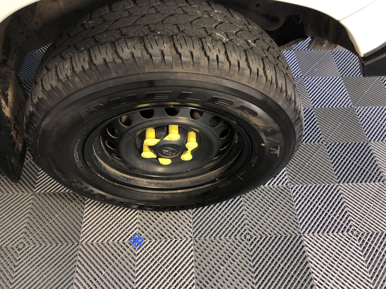 PUMA Women's Smash Belle SD Shoes, Size US7, Alpine Snow/Gold Gum (02), 233