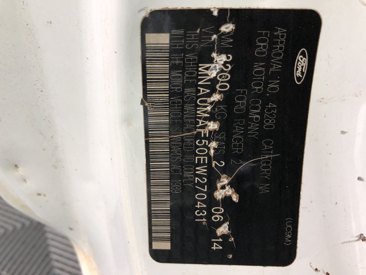 DKNY Women's Padded Swimsuit, Size M, Black Outline (Starburst).  Buyers No