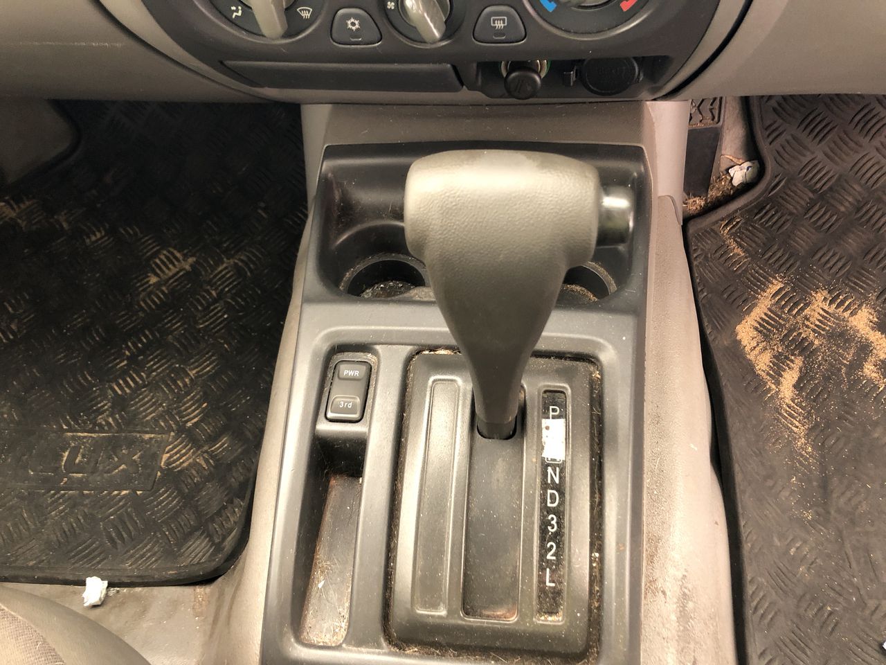 2005 Toyota Hilux XTRA CAB 4X2 SR GGN15R Automatic Ute