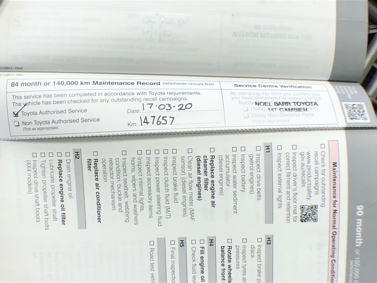 2016 Toyota Hilux 4X2 WORKMATE TGN121R Automatic Cab Chassis